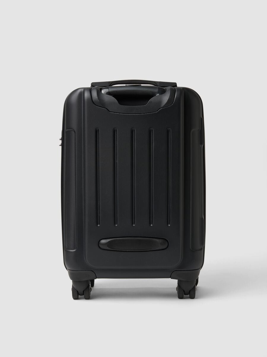 Black hard-shell travel suitcase with wheels_1
