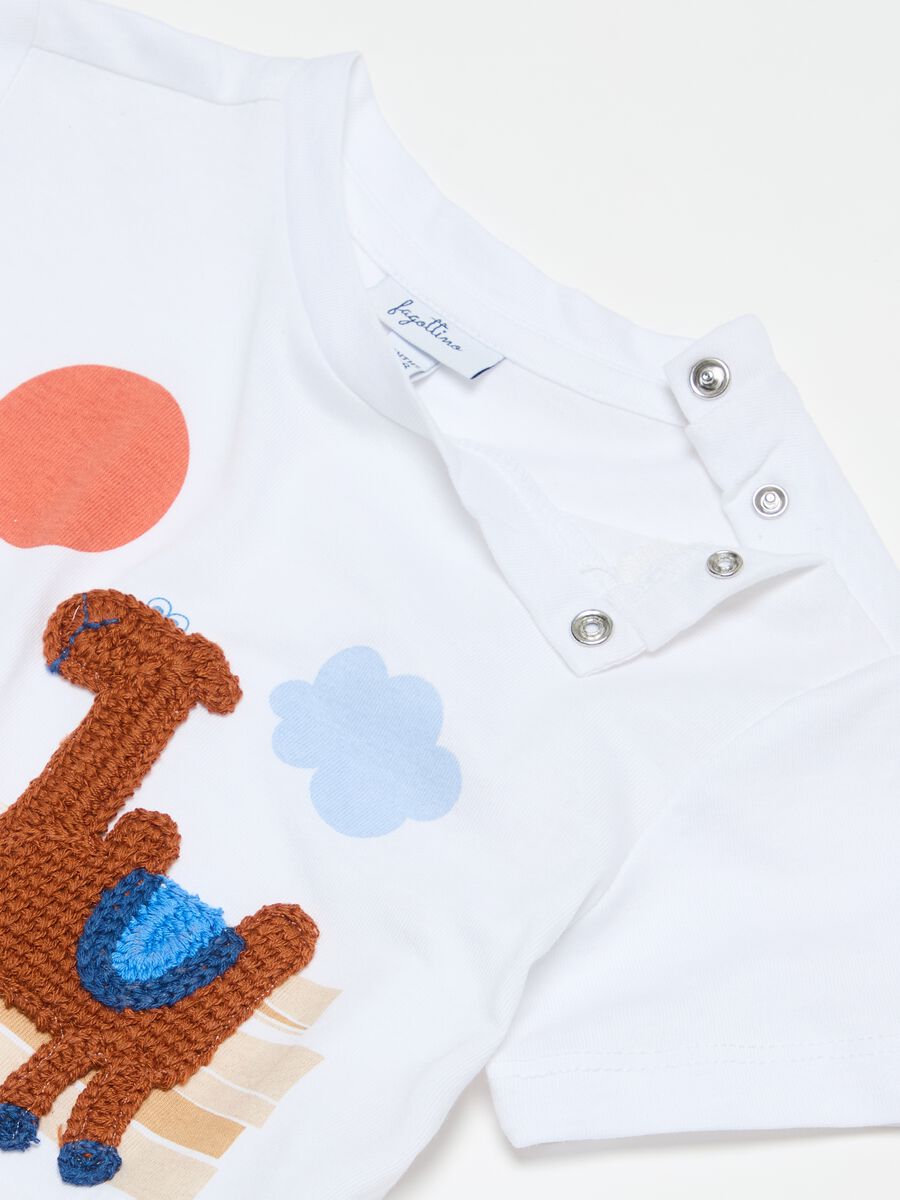 Cotton T-shirt with crochet camel_2