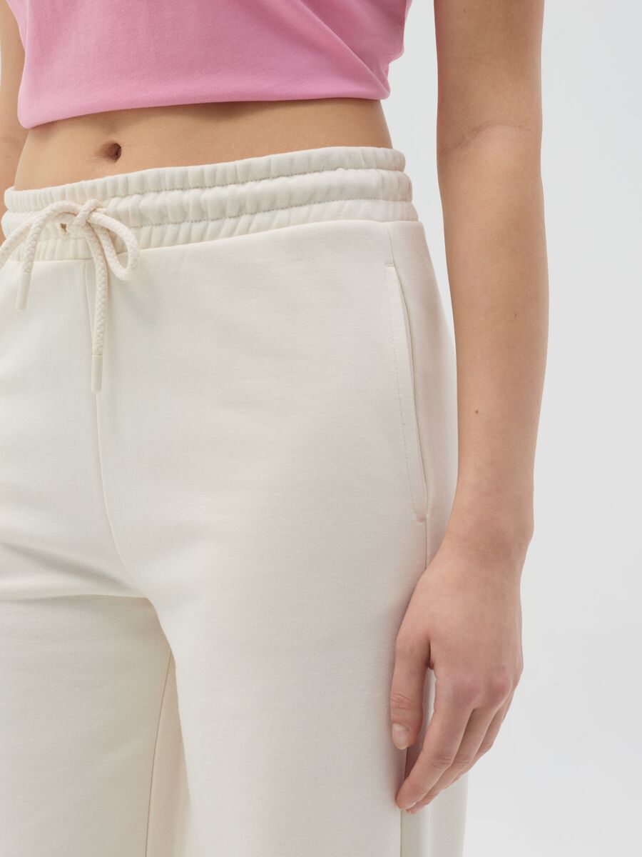 Essential straight-fit joggers with drawstring_2