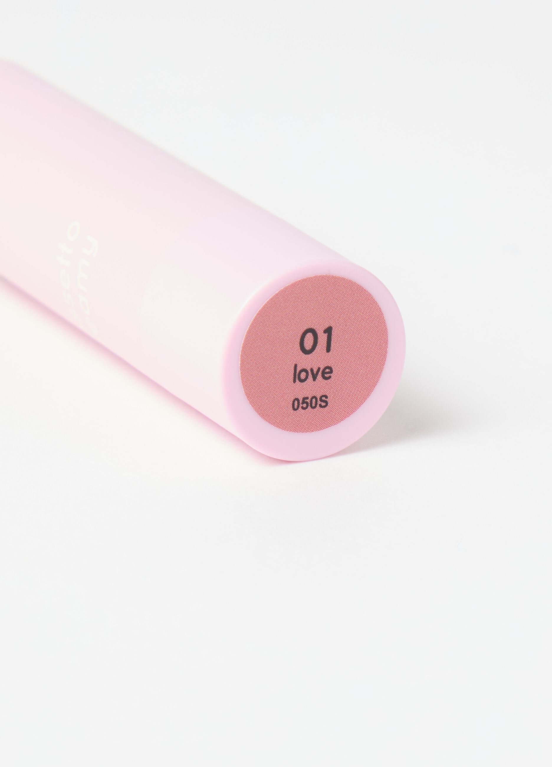 Creamy lipstick
