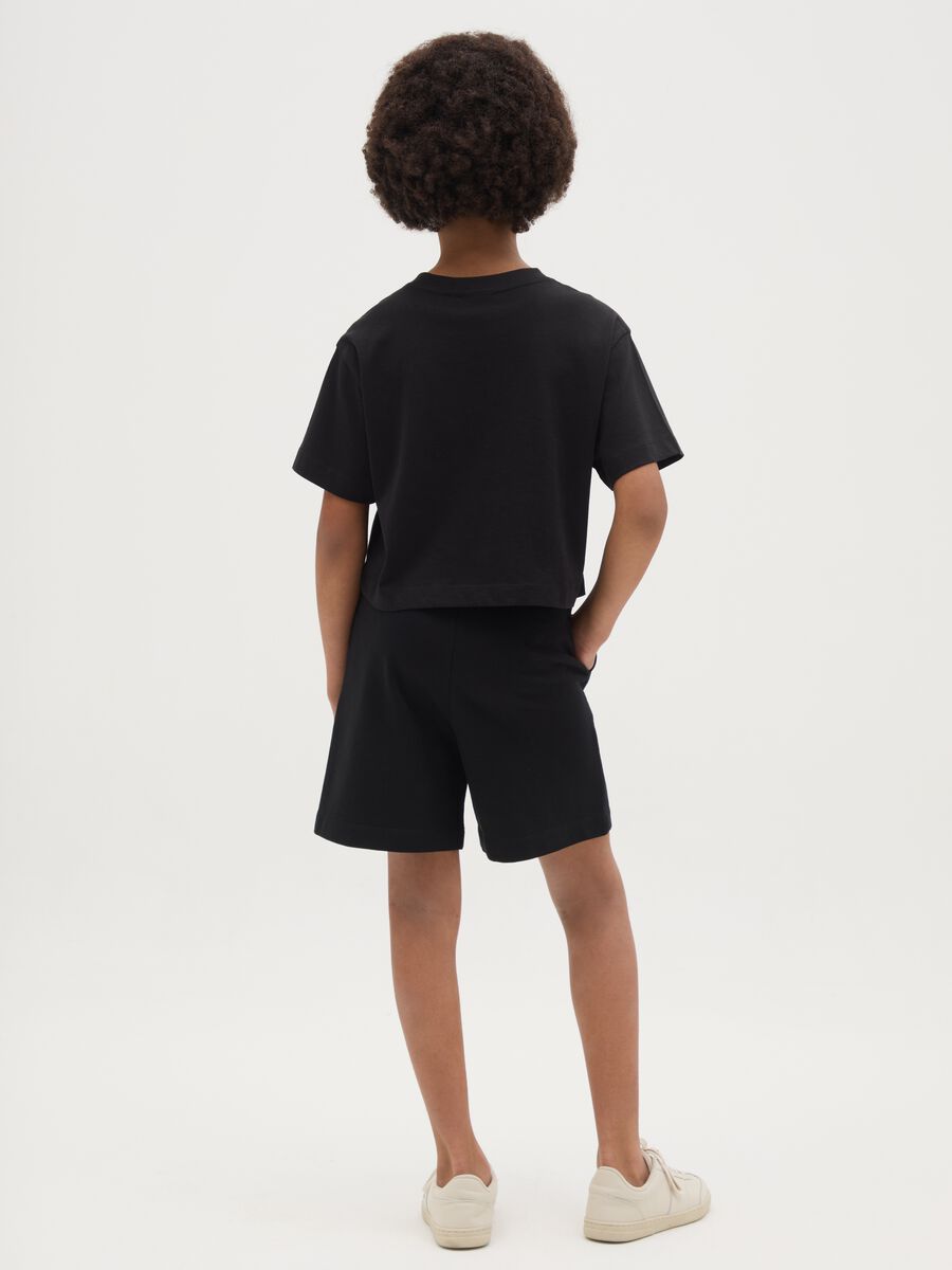 Set t-shirt e pantaloncini da ragazza in puro cotone nero regular fit_3