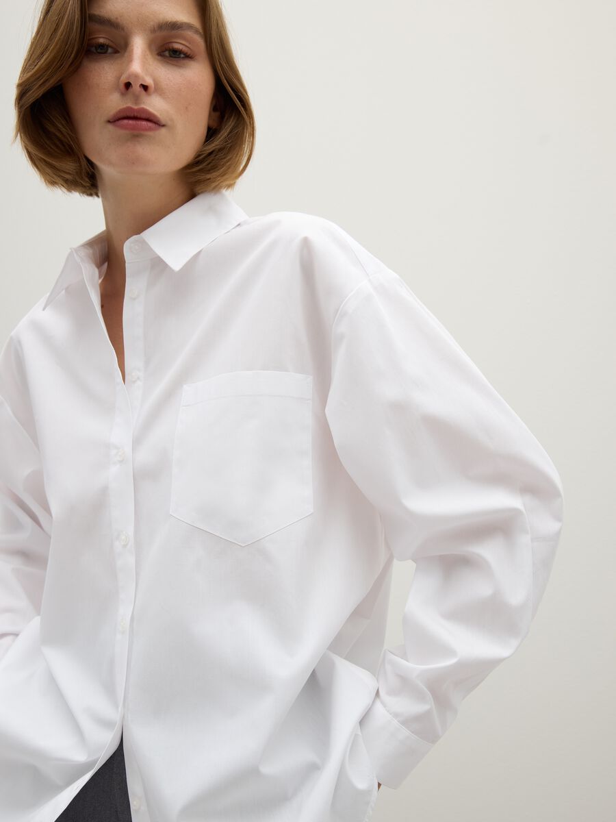 Camicia bianca oversize in cotone_0