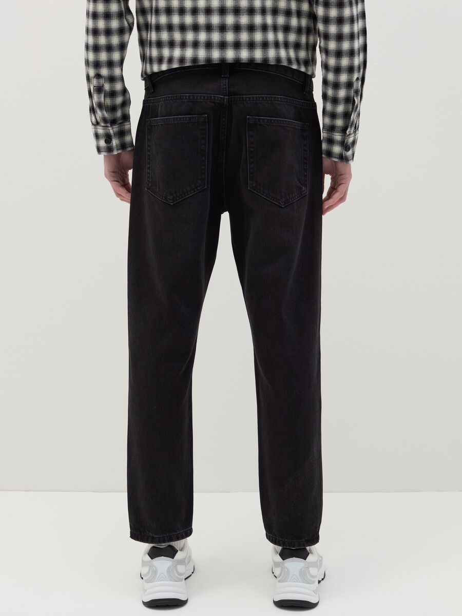 Slim-fit jeans with five pockets_2