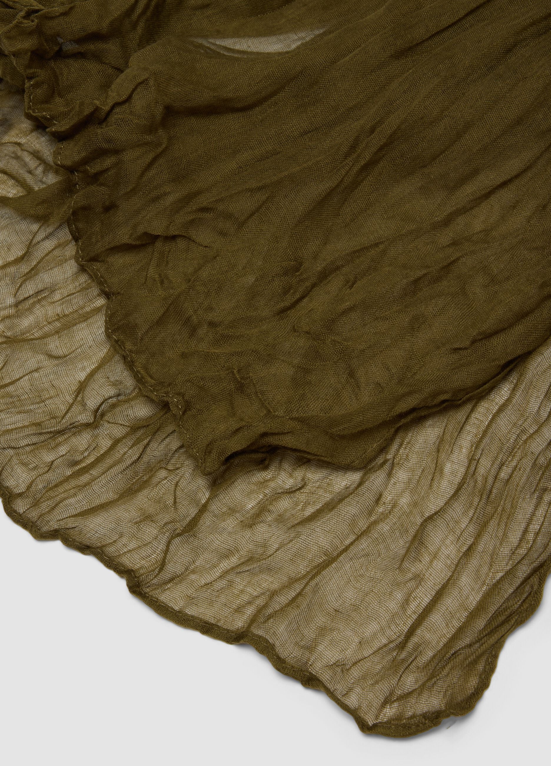 Sciarpa verde effetto stropicciato semitrasparente