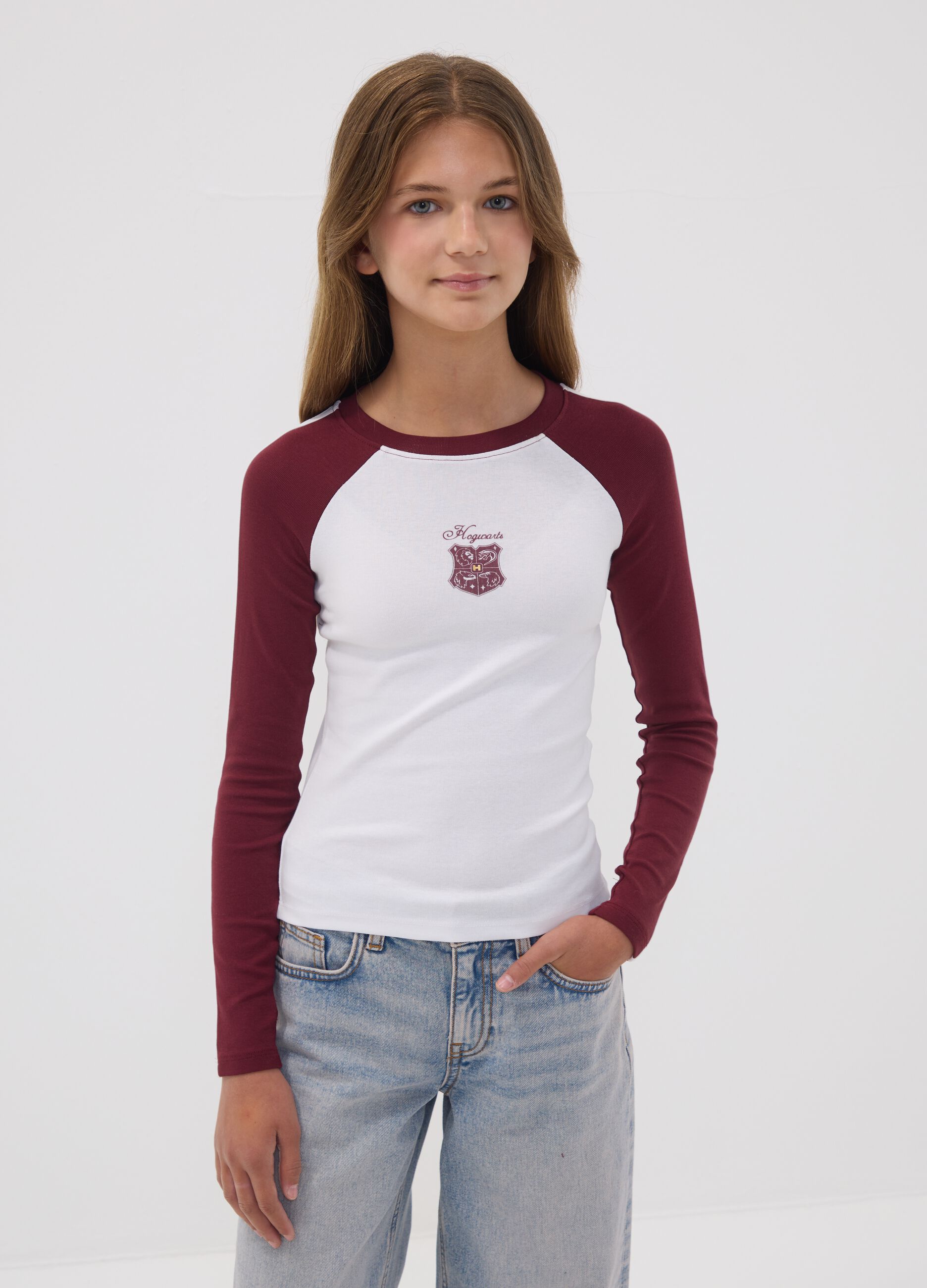 White stretch cotton girls&rsquo; T-shirt with Hogwarts crest