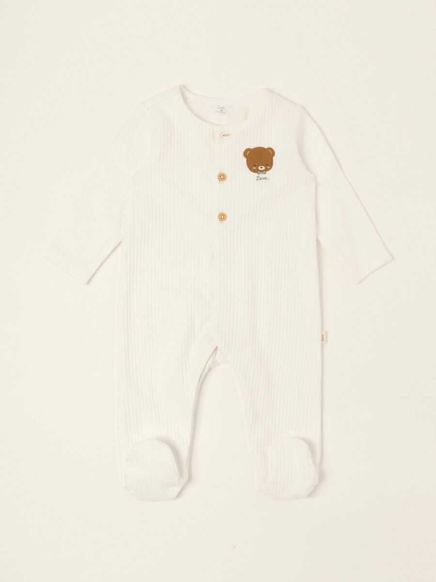 White ribbed pure cotton baby sleepsuit with teddy bear embroidery_0