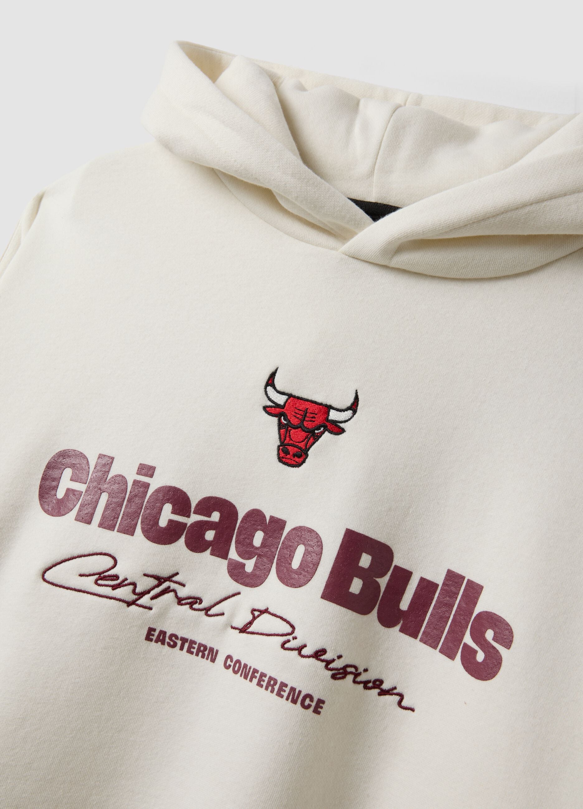 White cotton-blend hoodie with Chicago Bulls print