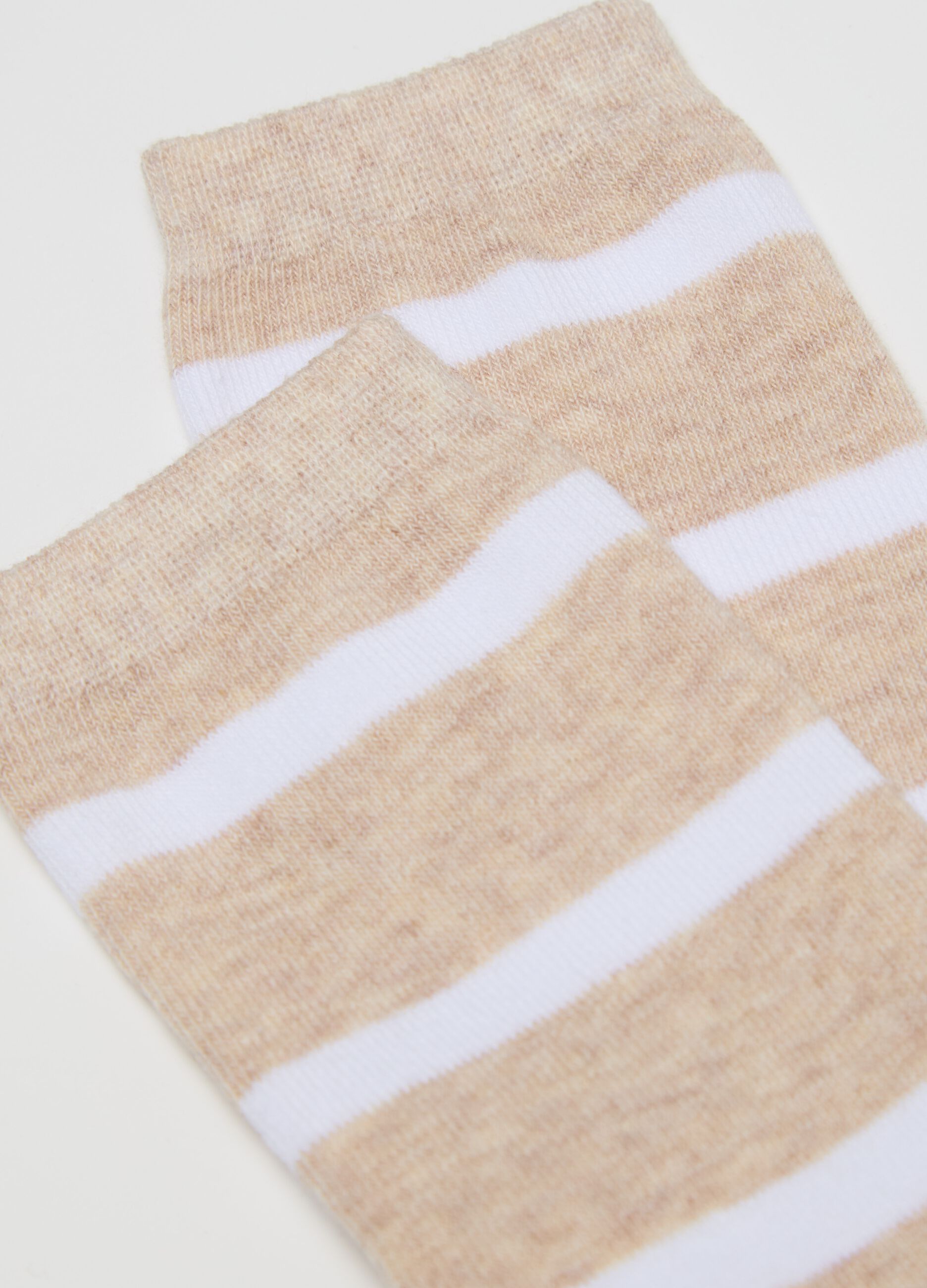 Three-pair pack short stretch socks