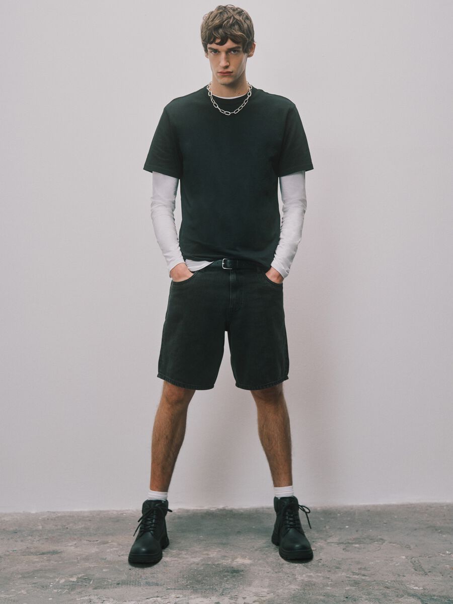 Black denim bermuda shorts in a cotton blend, baggy fit_0