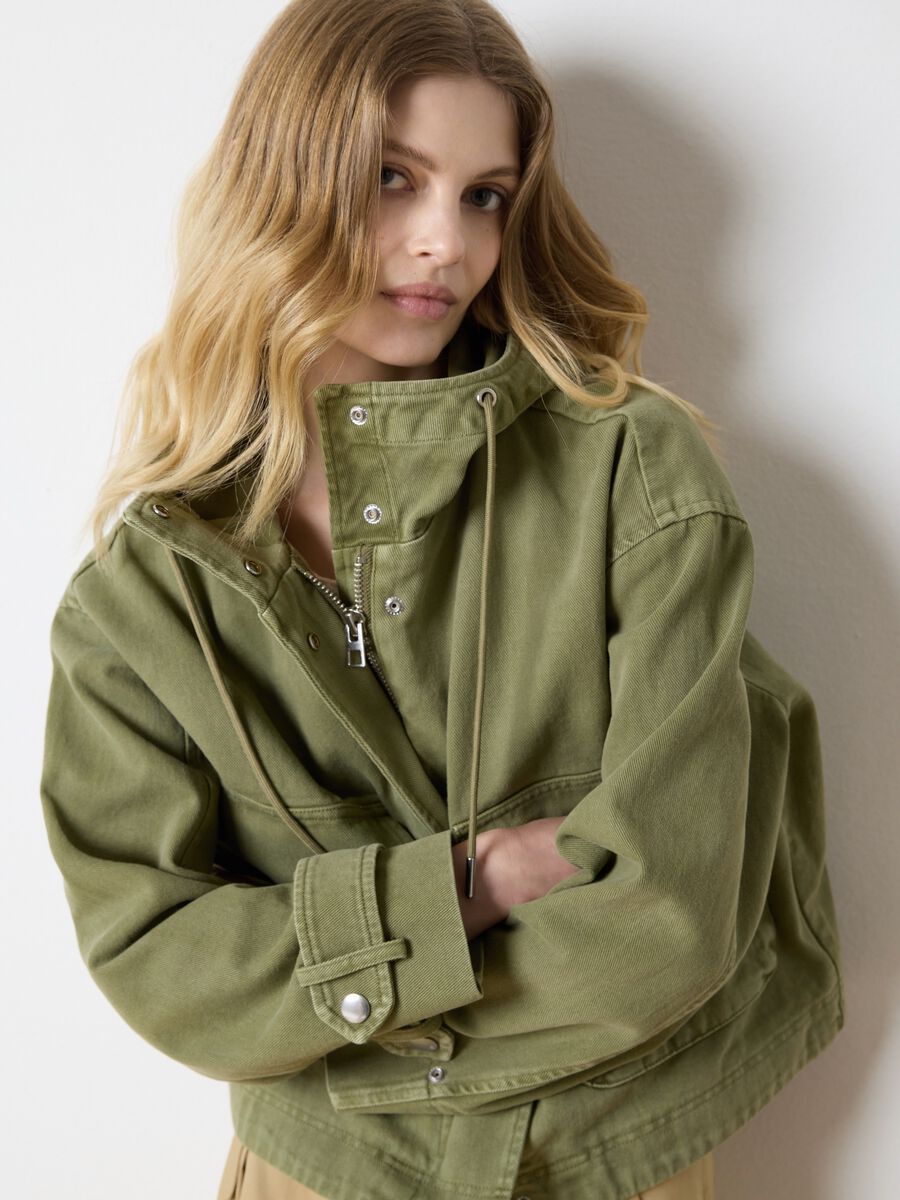 Green shacket in cotton with hood_2