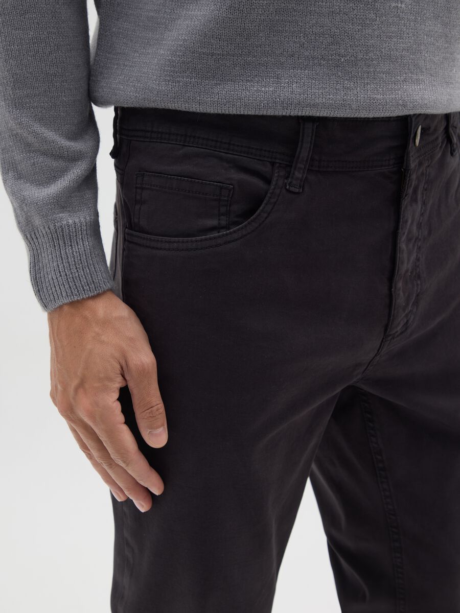 Pantaloni in cotone elasticizzato neri skinny fit_3