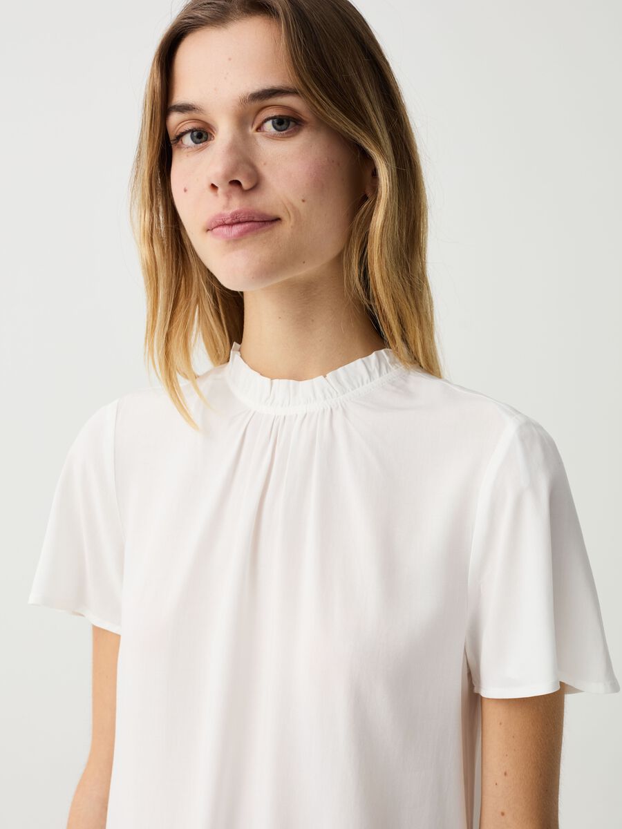 Viscose blouse with pleating_1