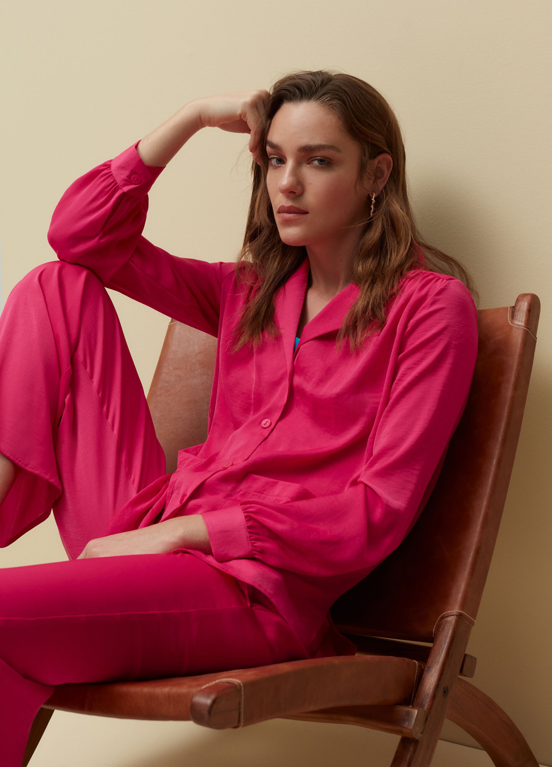 Camicia in satin con tasche_0
