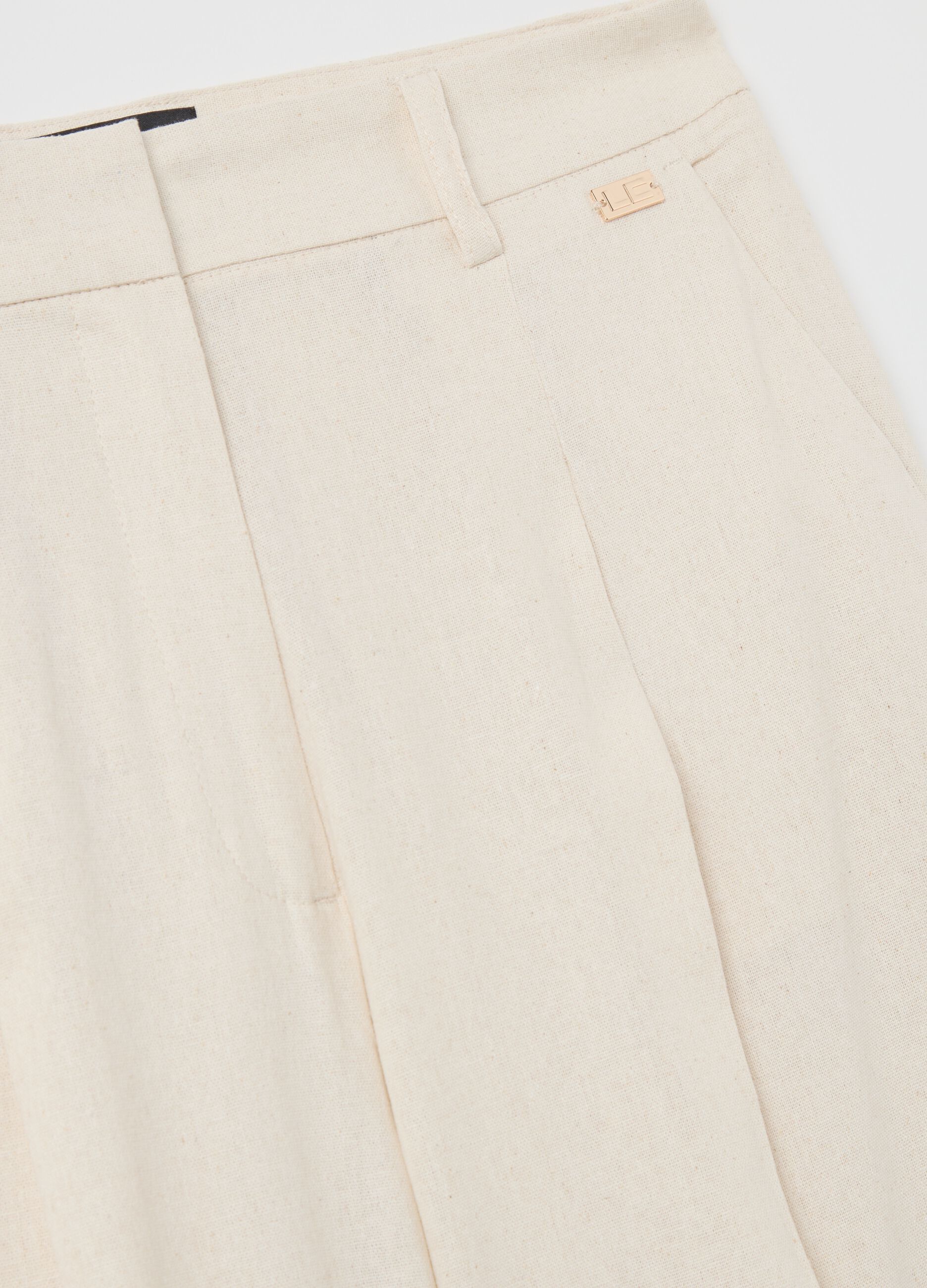 Ivory chino Bermuda shorts with darts