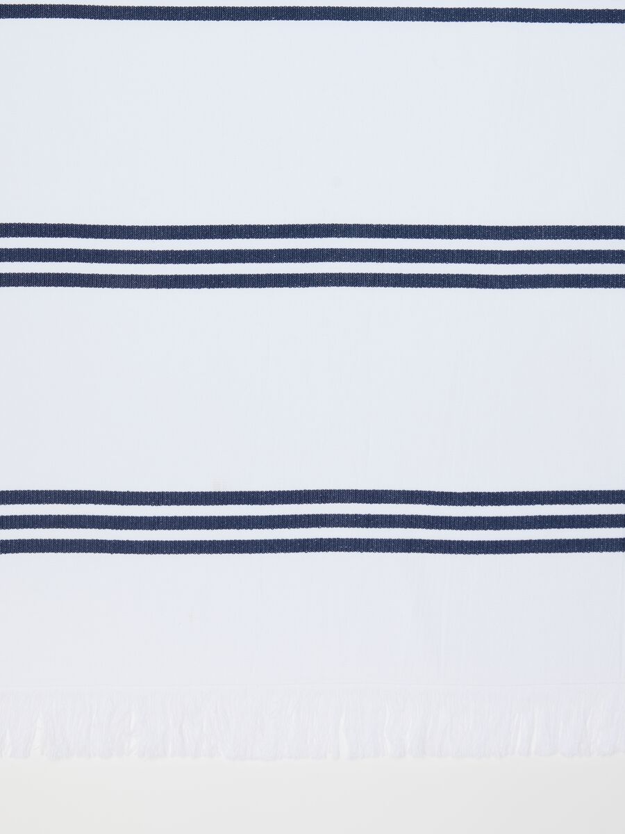 Multicolour cotton blend beach towel with striped pattern and fringes_1