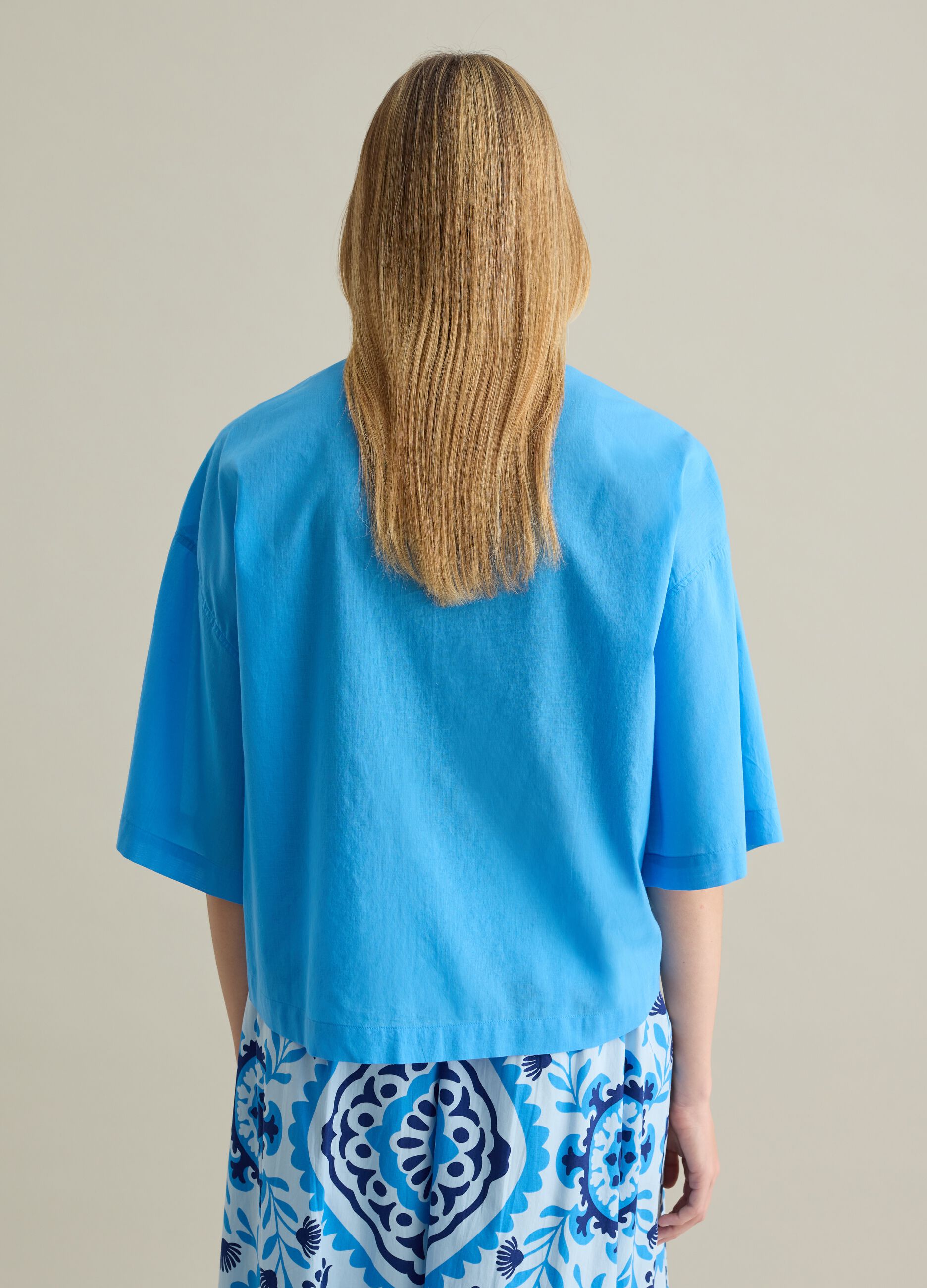 Light blue shirt in 100% cotton