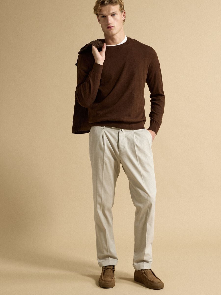 Maglia marrone girocollo in misto cotone e cashmere regular fit_1