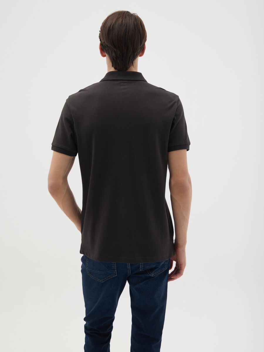 Men's black pure cotton polo shirt in regular fit_3