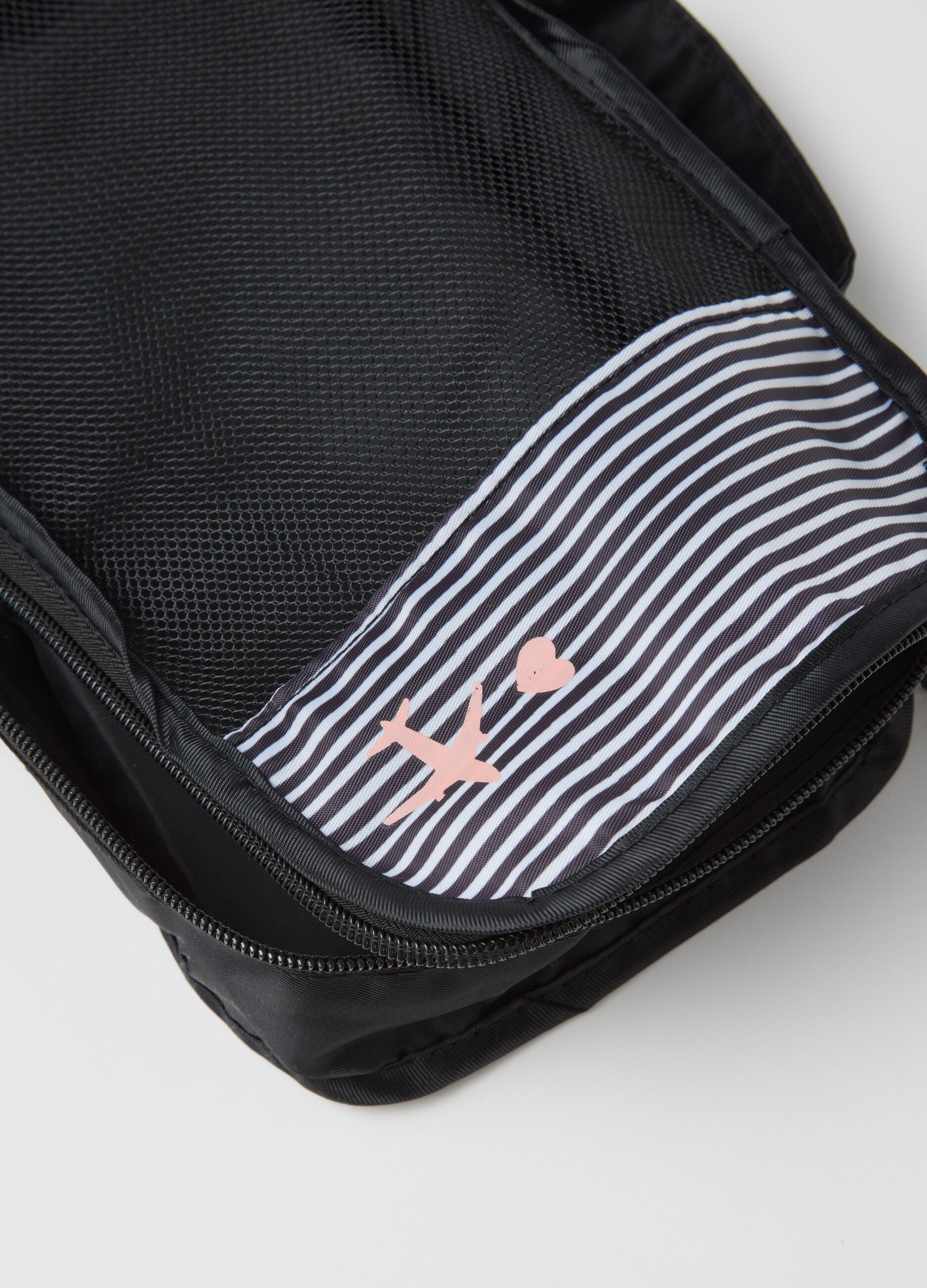 Multicolour travel organiser set with mesh