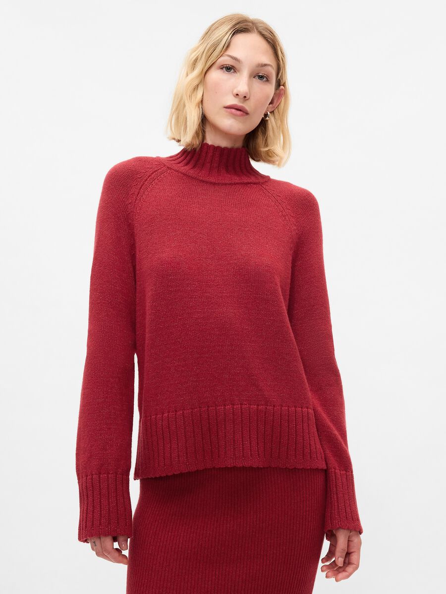 Cropped sweater with mock neck and raglan sleeves_0