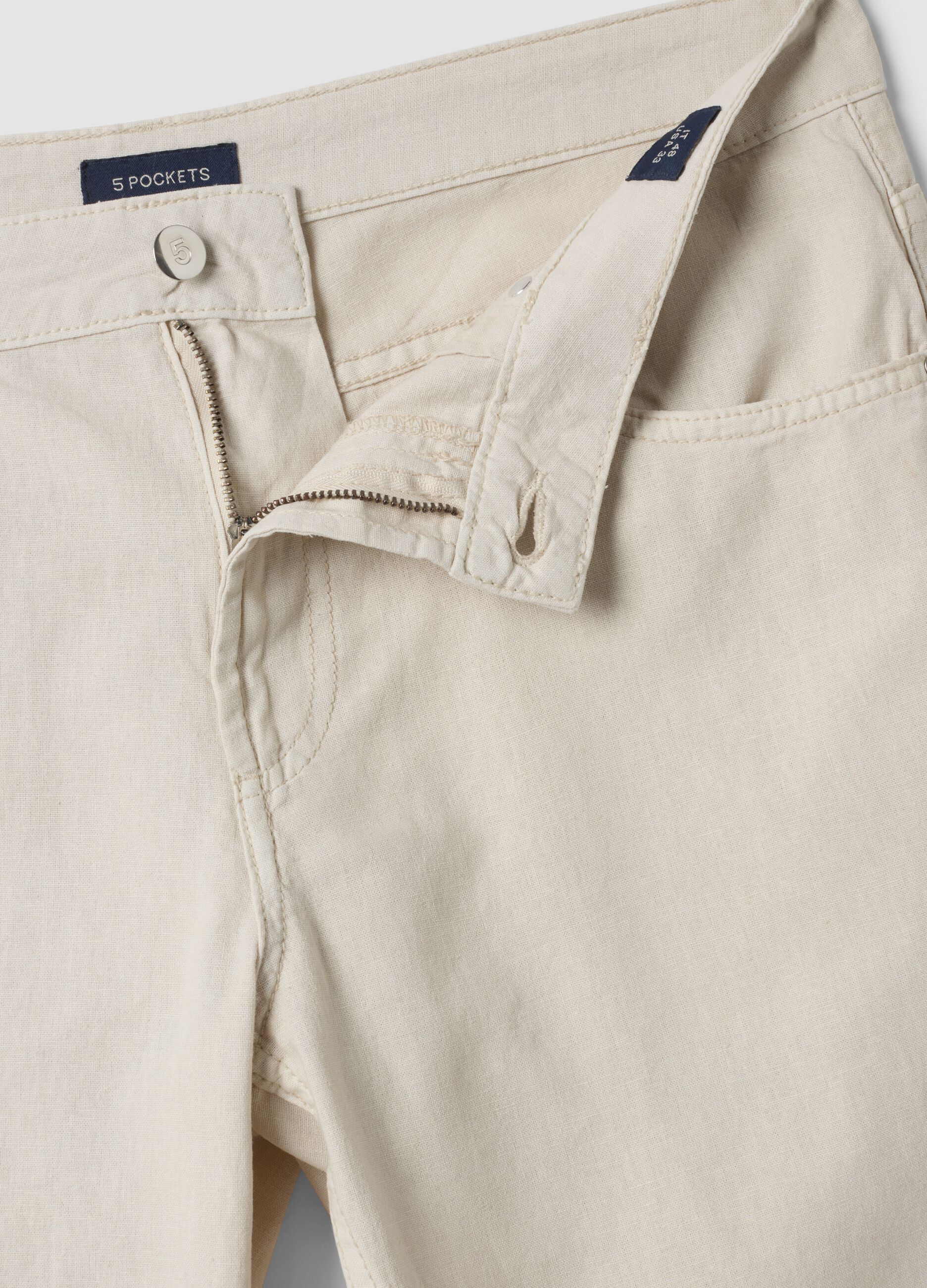 Beige linen-cotton blend five-pocket Bermuda shorts