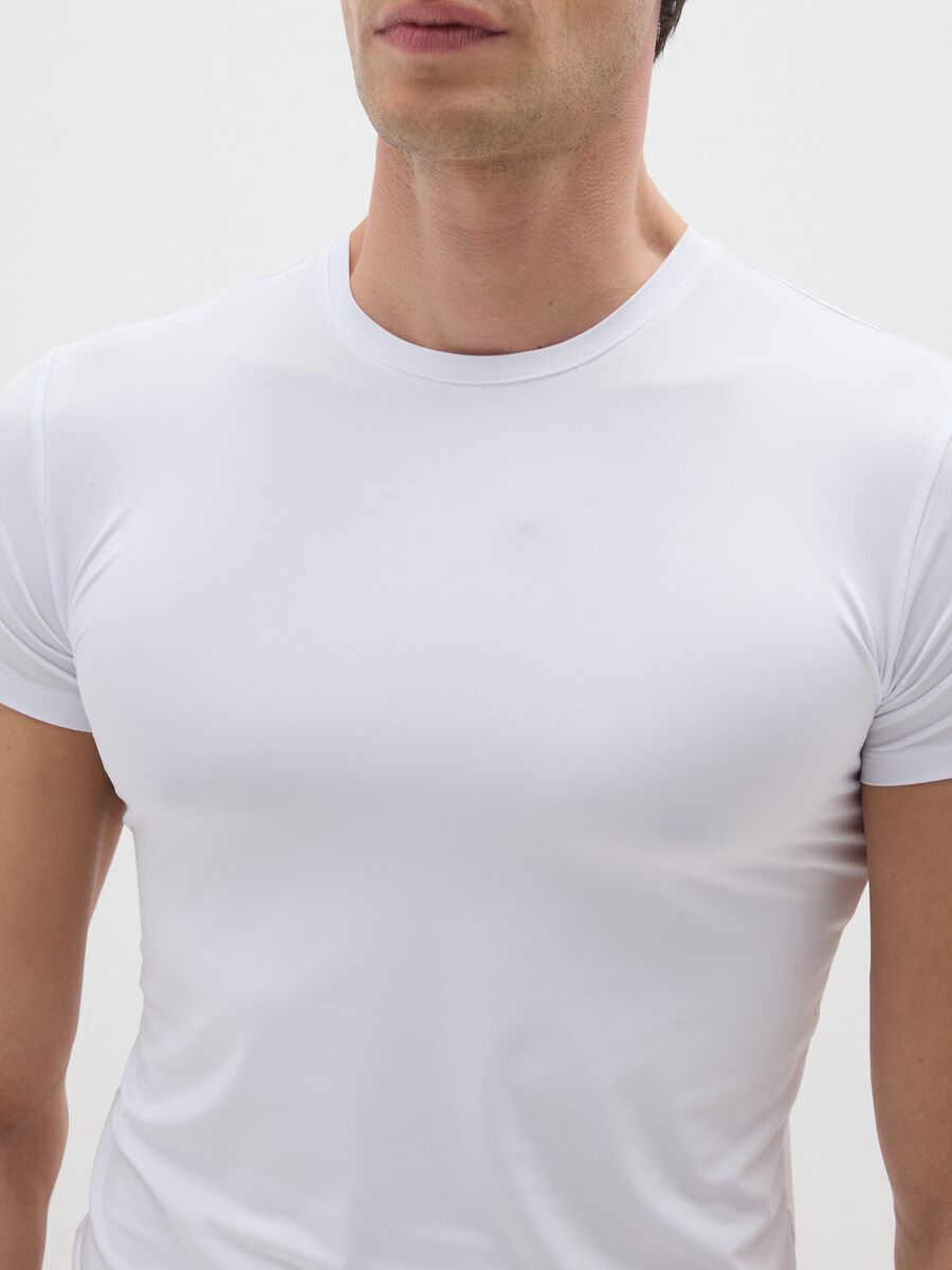 Twin pack of white microfibre t-shirts_1
