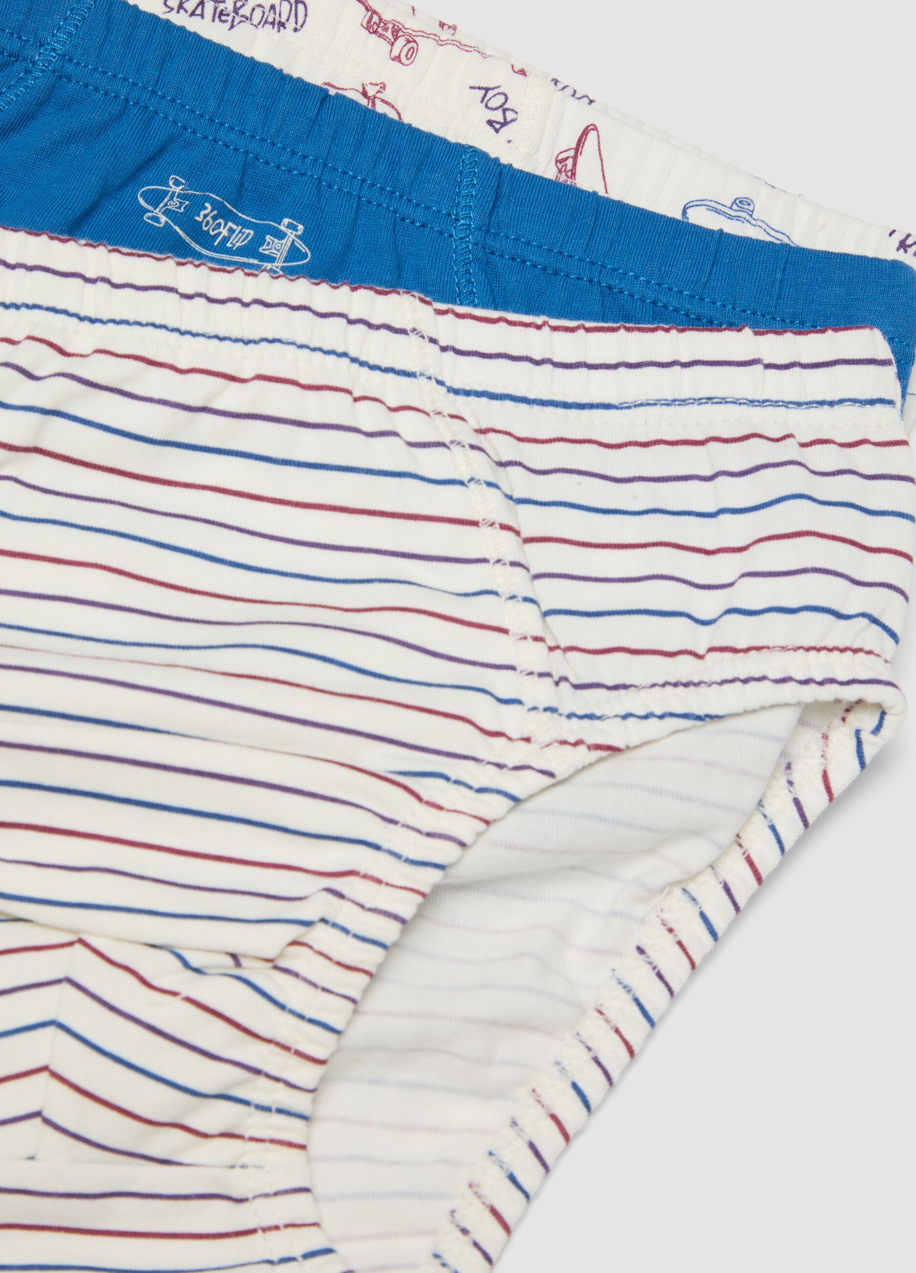 Pack of five multicoloured briefs in pure organic cotton with skate print