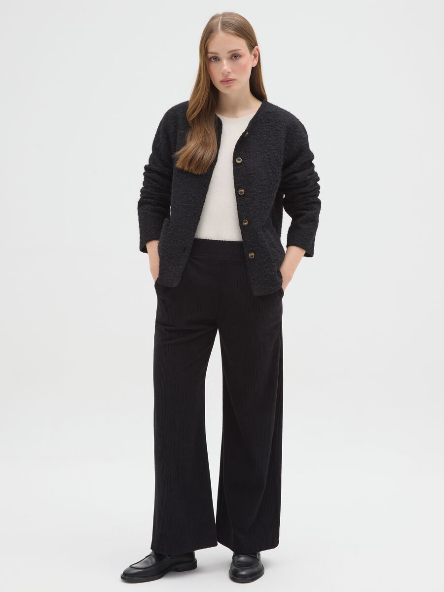 Pantaloni neri regular fit a coste_0