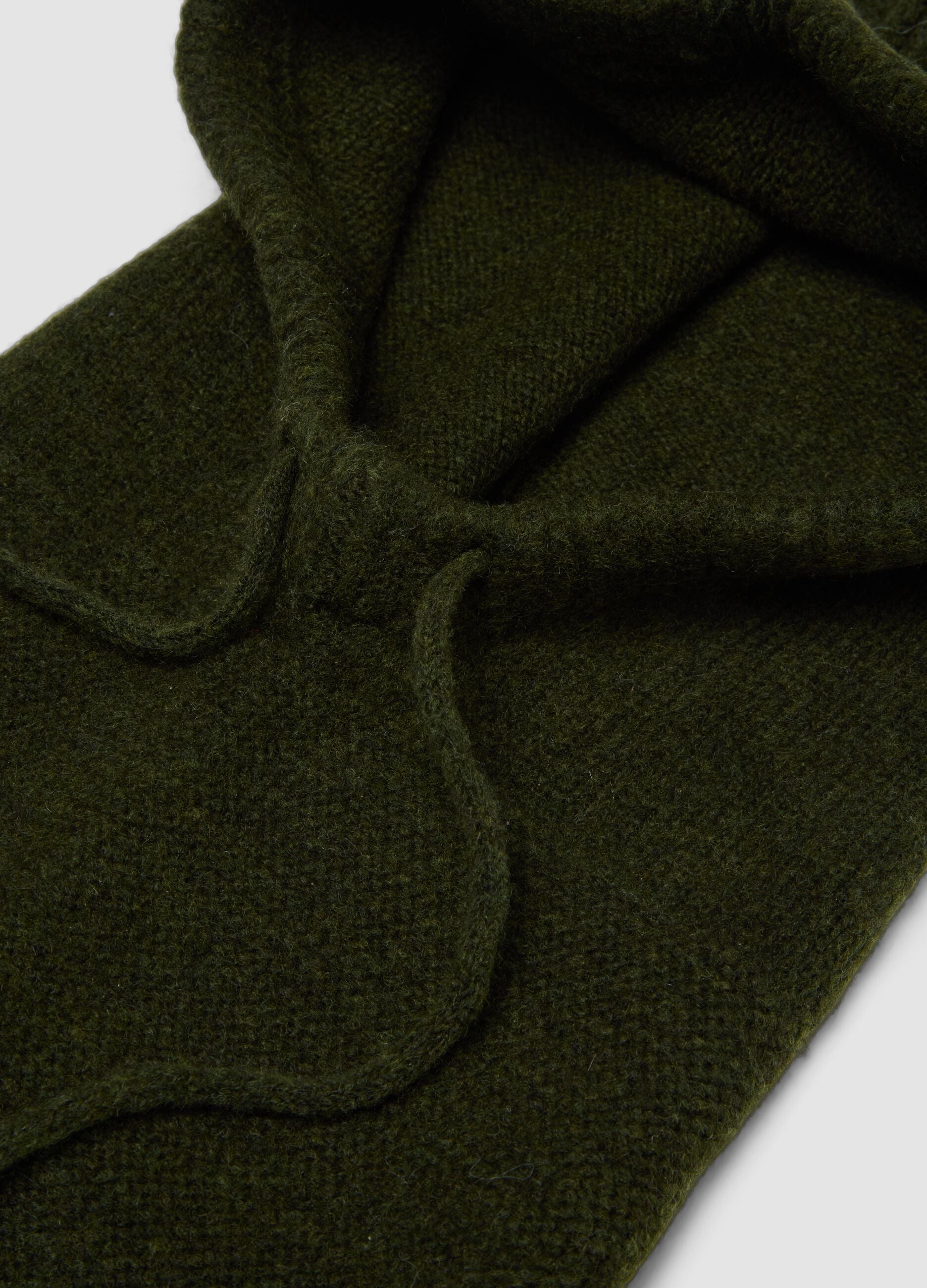 Green stretch wool hood in plain knit
