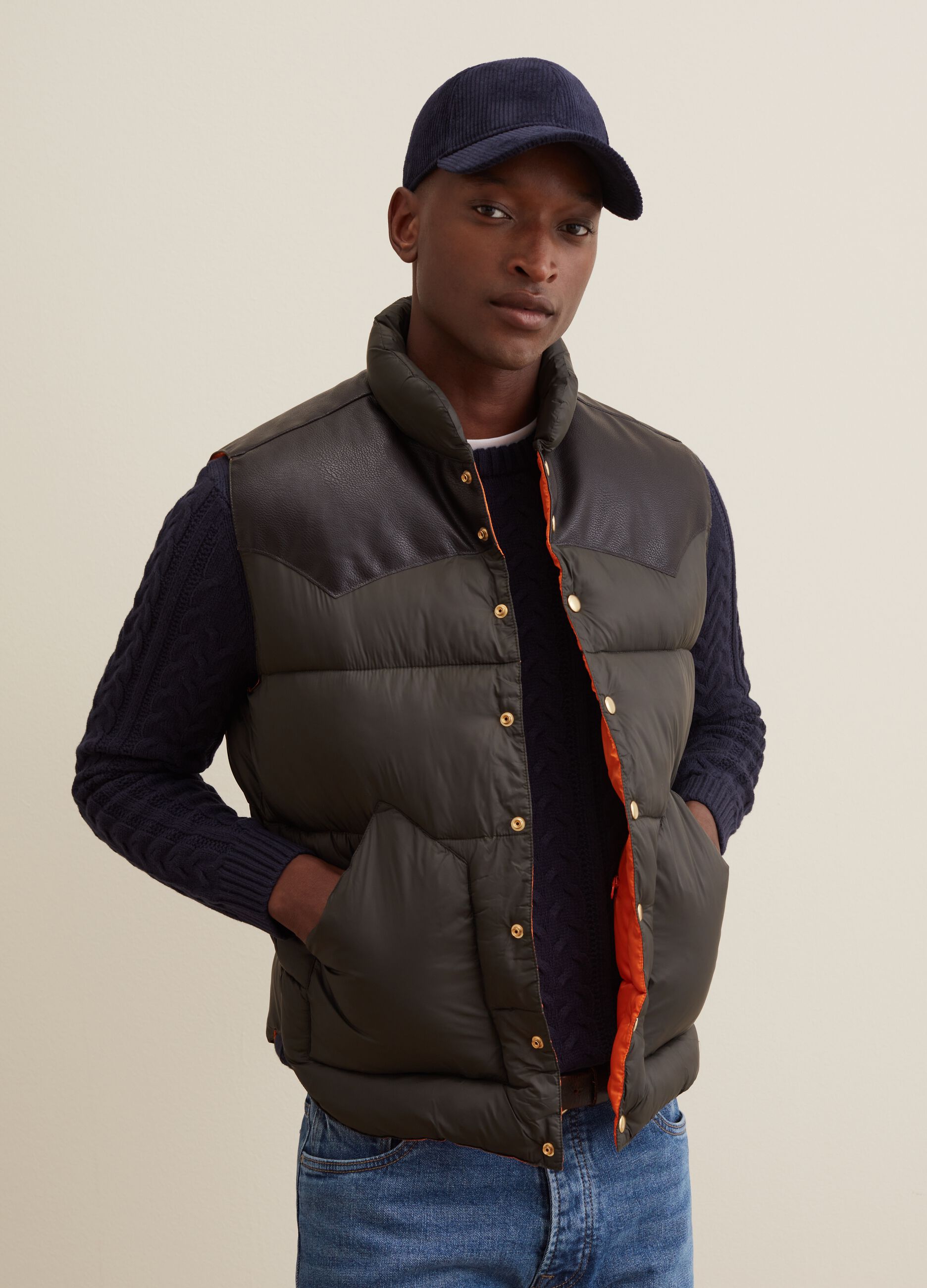 Gilet trapuntato a collo alto_1
