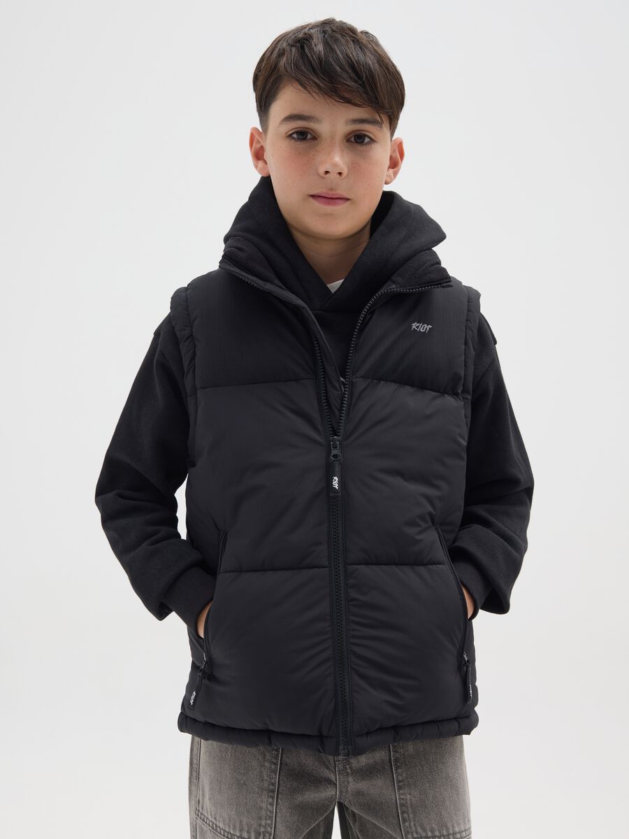 Black padded gilet for boys_0