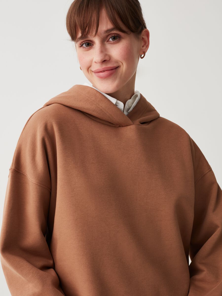 Felpa oversize con cappuccio_1