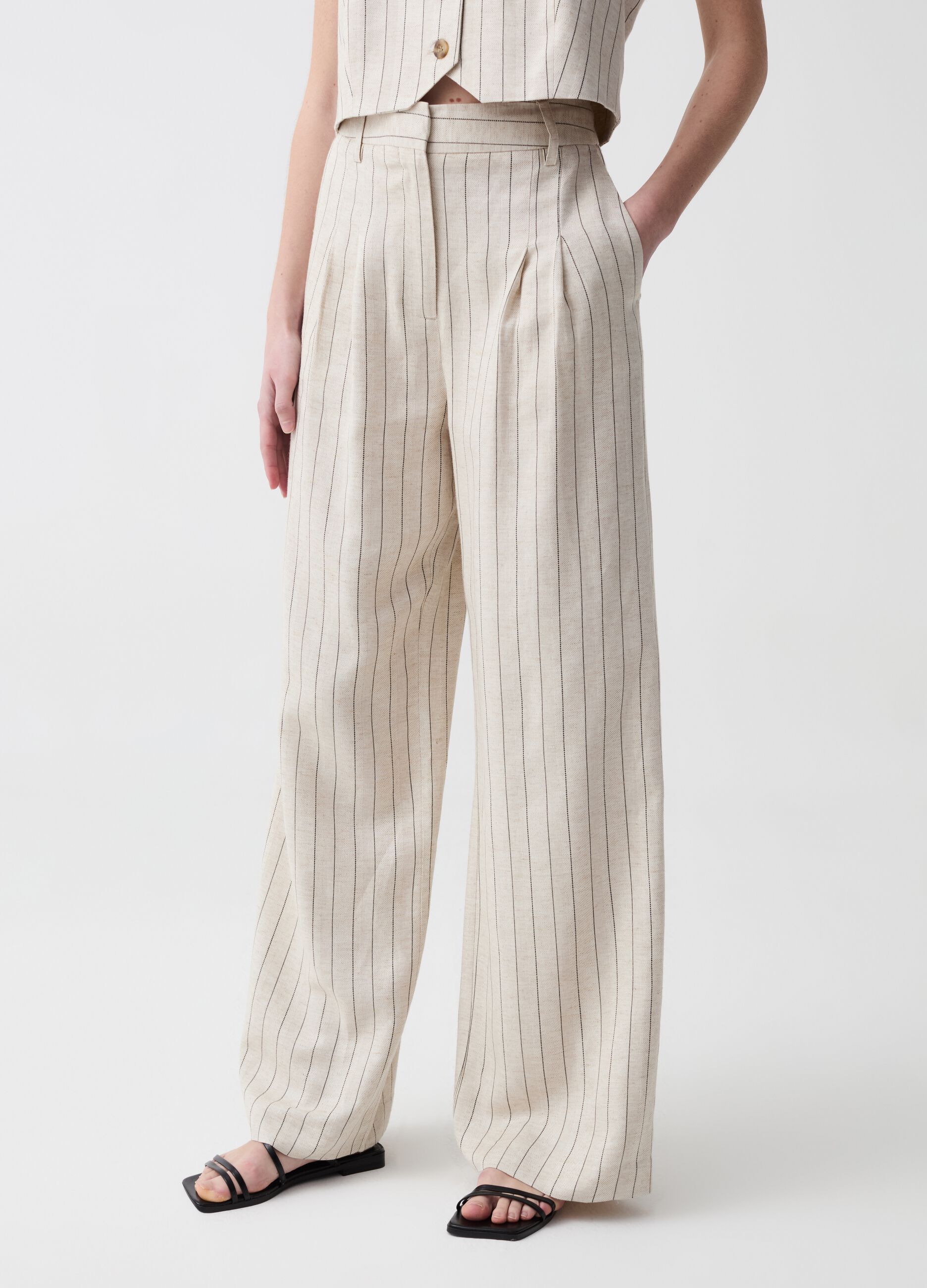 Wide-leg pinstripe trousers with darts