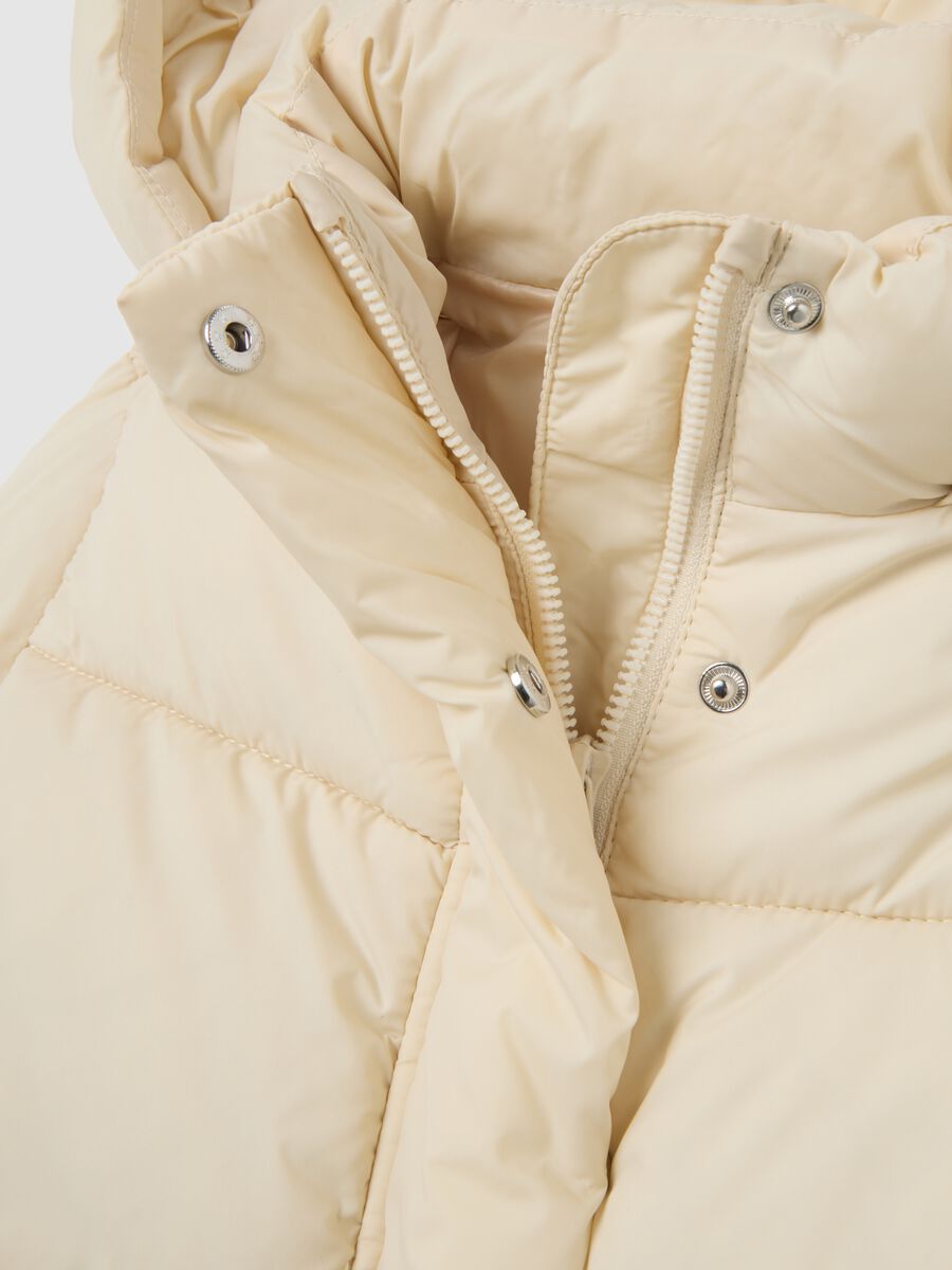 Piumino The Iconic Puffer bianco panna  da bambina con cappuccio_3