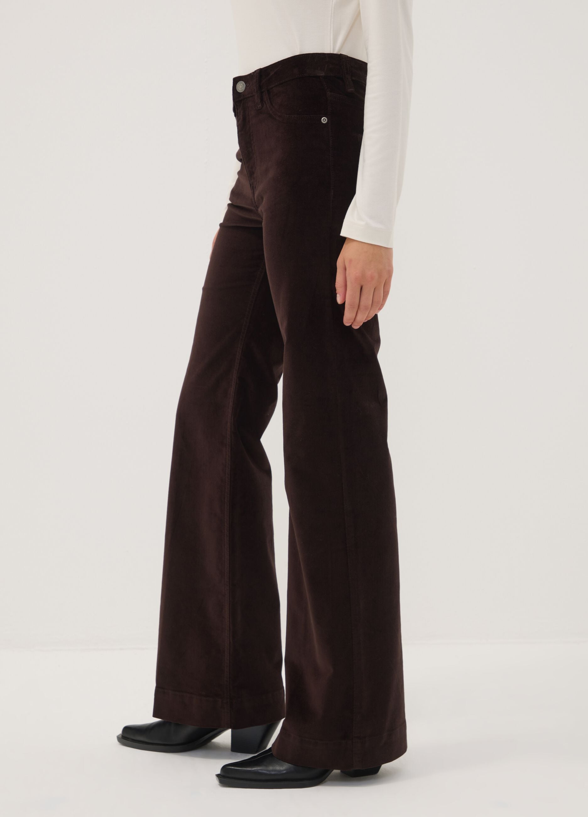 Brown bootcut stretch cotton jeans