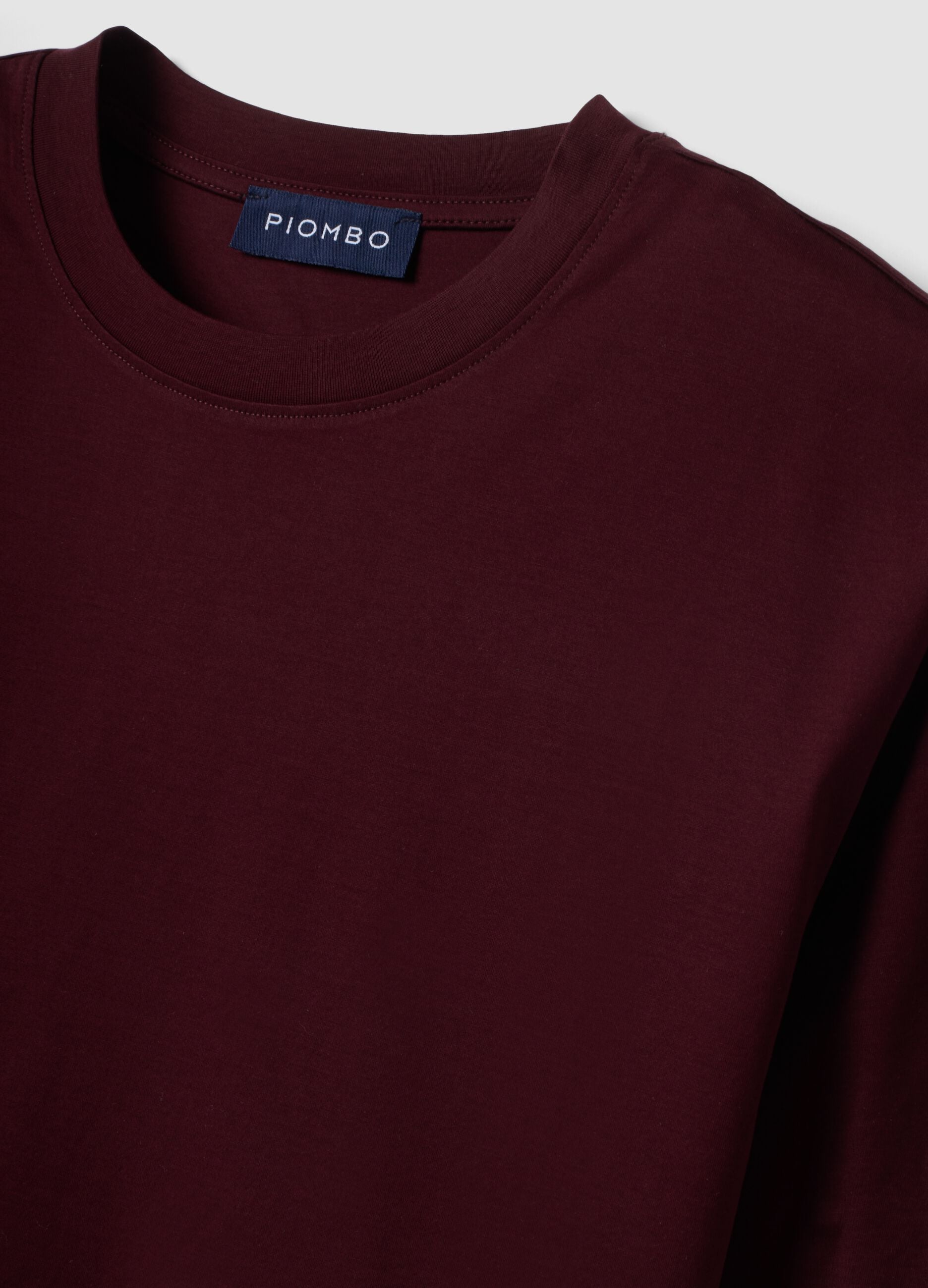 T-shirt rossa in jersey di puro cotone con girocollo relaxed fit