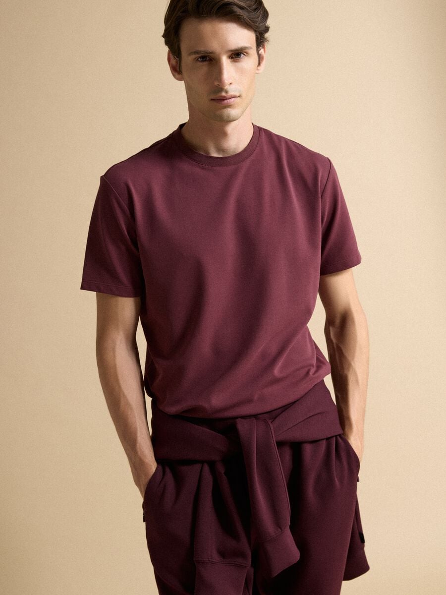 T-shirt rossa in misto cotone piquet elasticizzato regular fit Easy Dry_2