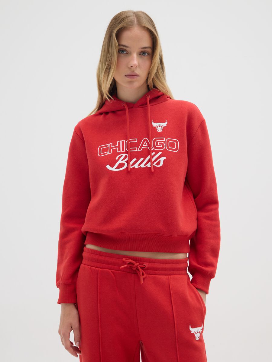 Felpa in misto cotone rossa oversize con stampa Chicago Bulls_0