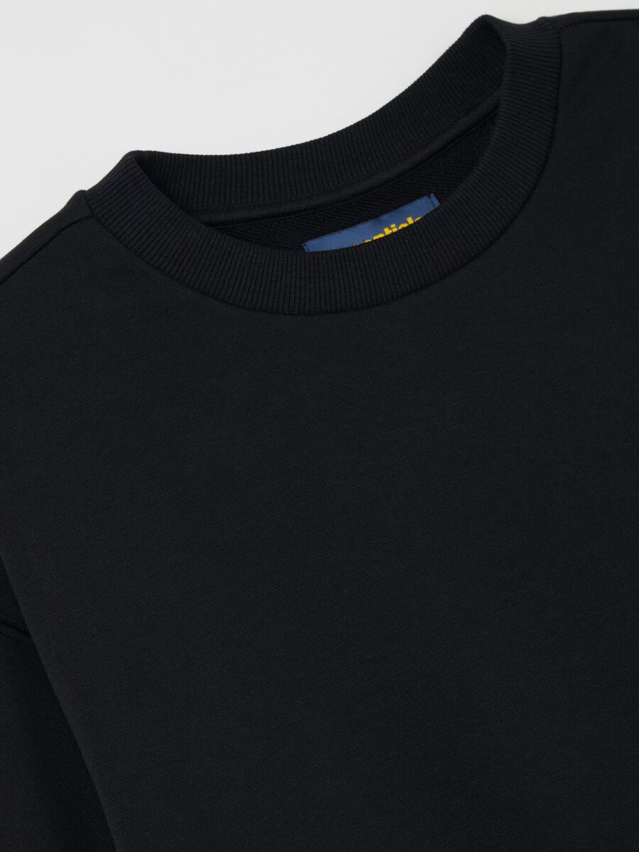 Essential sweatshirt with round neck_5