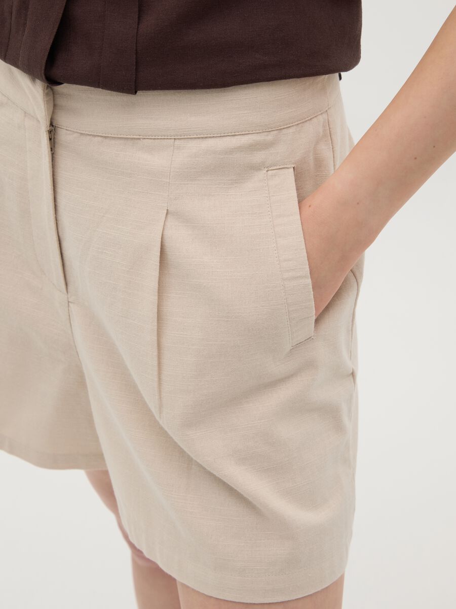 Women's beige pure cotton shorts regular fit_2