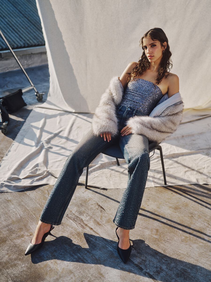 Jeans blu baggy in puro cotone con dettagli glitterati_0