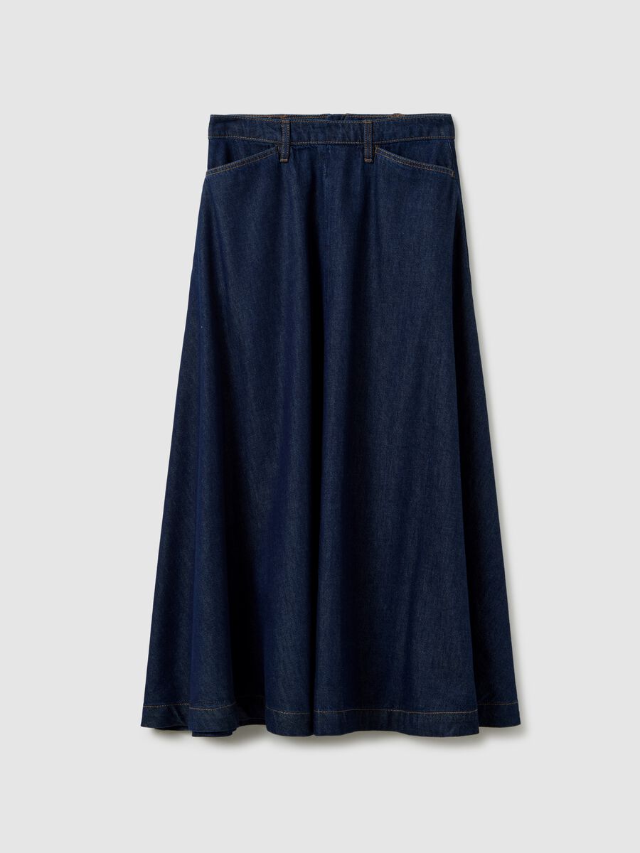 Long denim skirt in blue_4