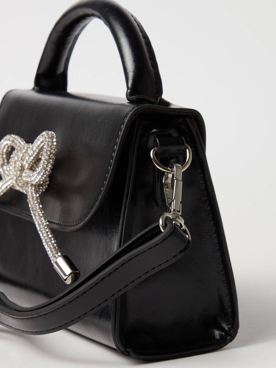 Glossy-effect bag with diamanté knot_2
