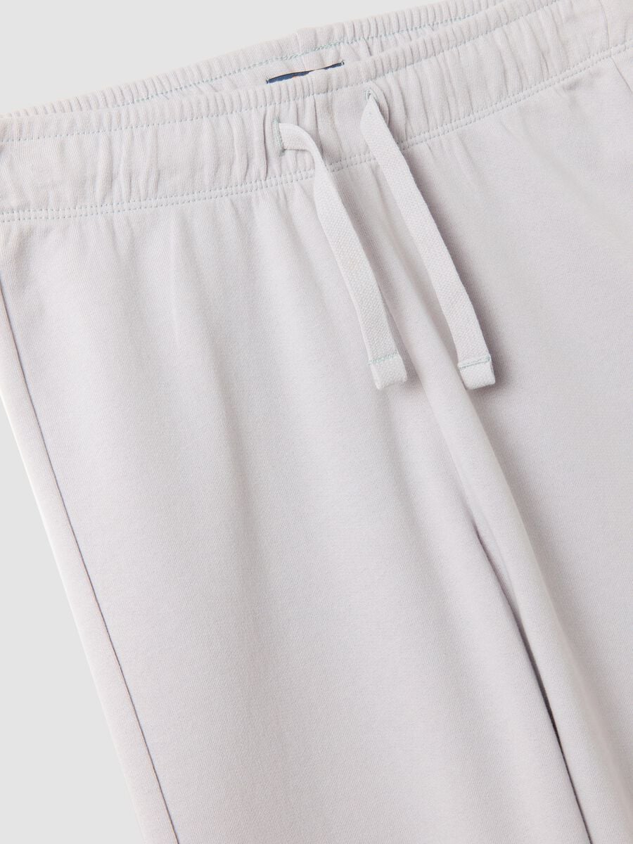 Pantaloni jogger grigi in puro cotone organico per ragazzo relaxed fit_4