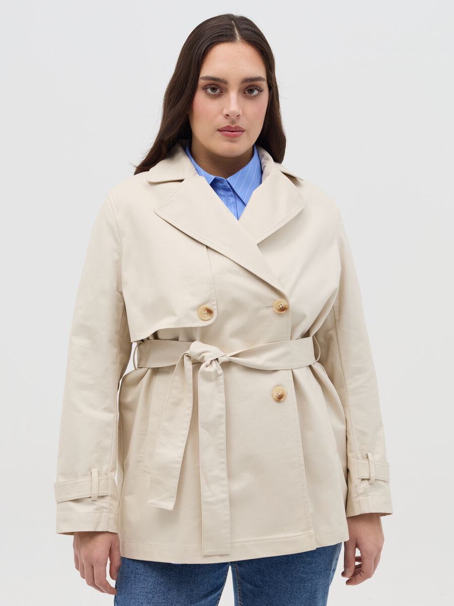 Curvy short double-breasted trench coat with belt_0