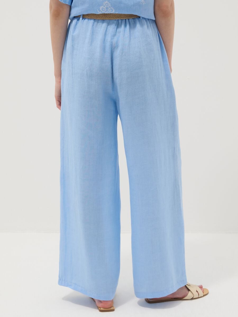 Pantaloni azzurri in puro lino a gamba larga e vita elasticizzata_2