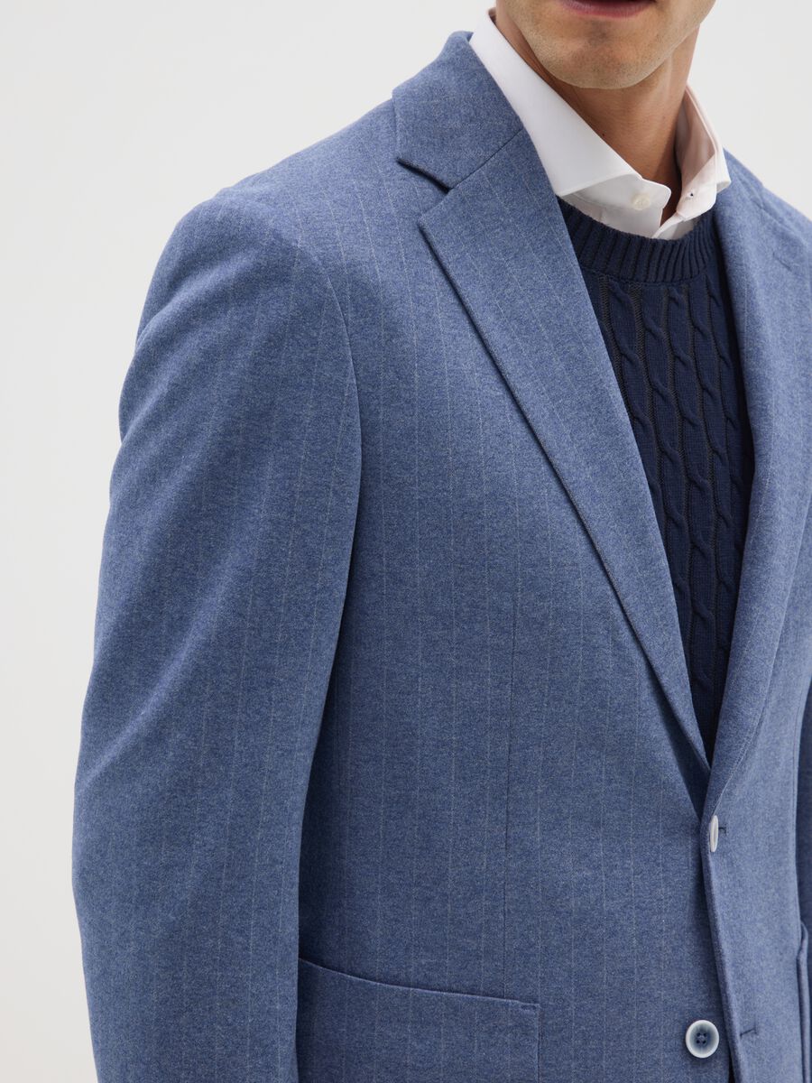 Blazer blu gessato elegante vestibilità slim_3