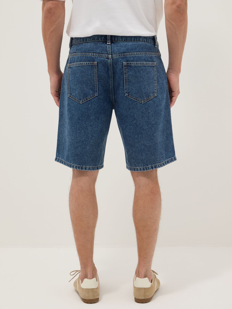 Blue denim Bermuda shorts in cotton blend, regular fit_2