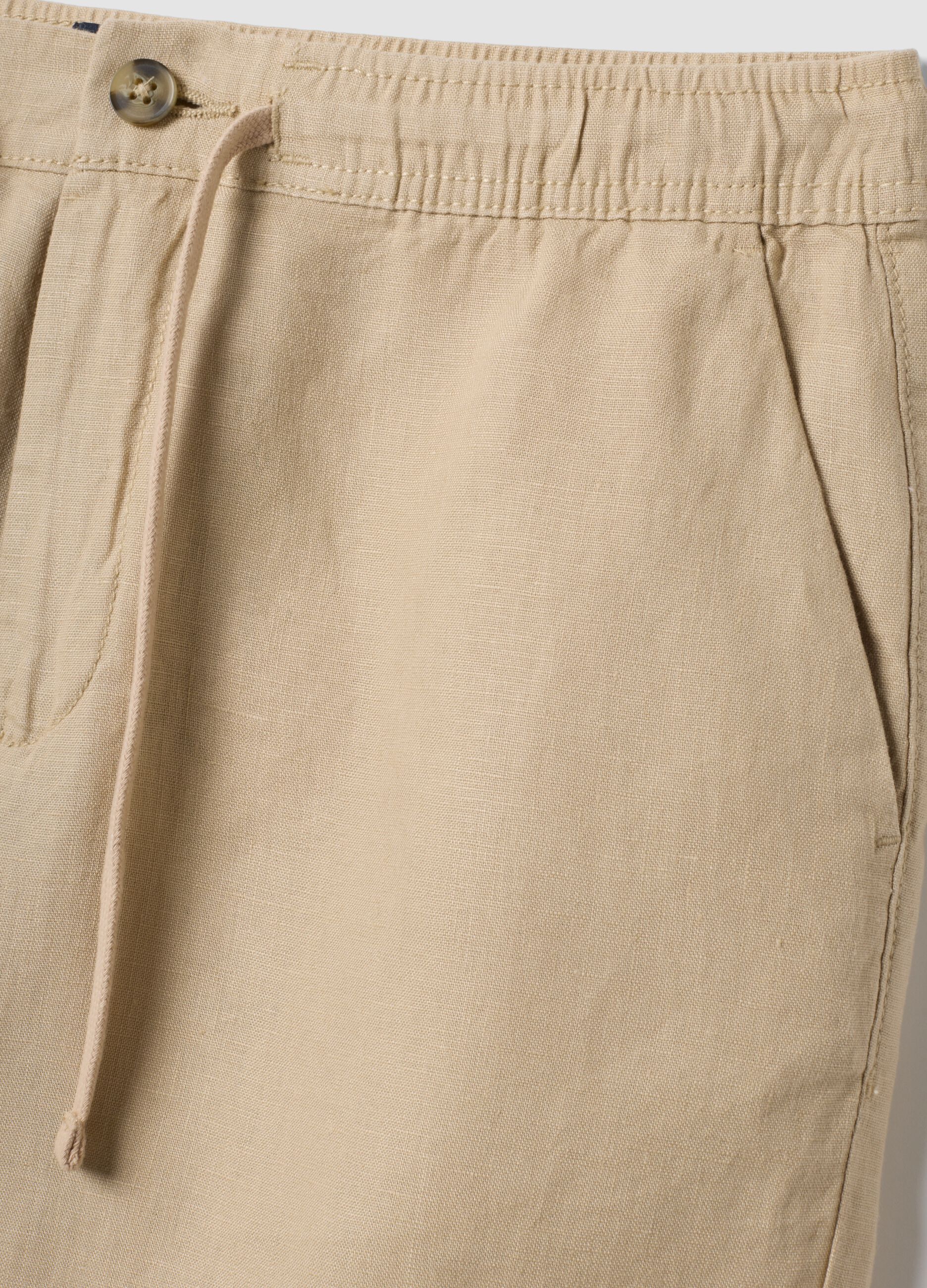Beige pure linen Bermuda shorts with elasticated waist
