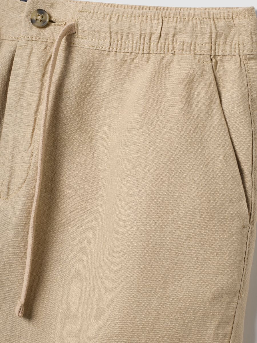 Bermuda beige in puro lino con vita elasticizzata_5